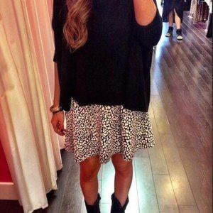 Printed skirt size small